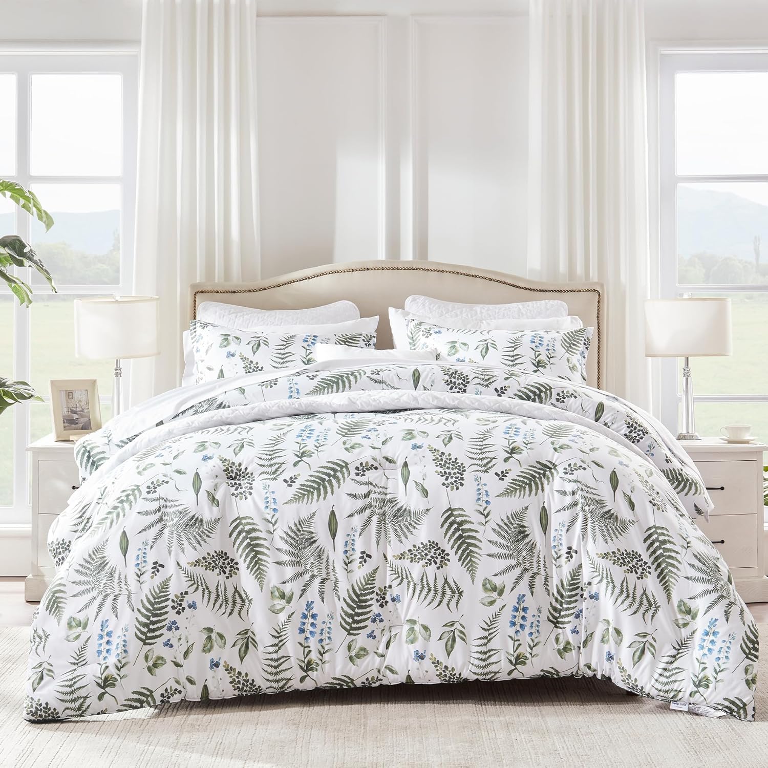Luxury Craftsmanship Comforter Set