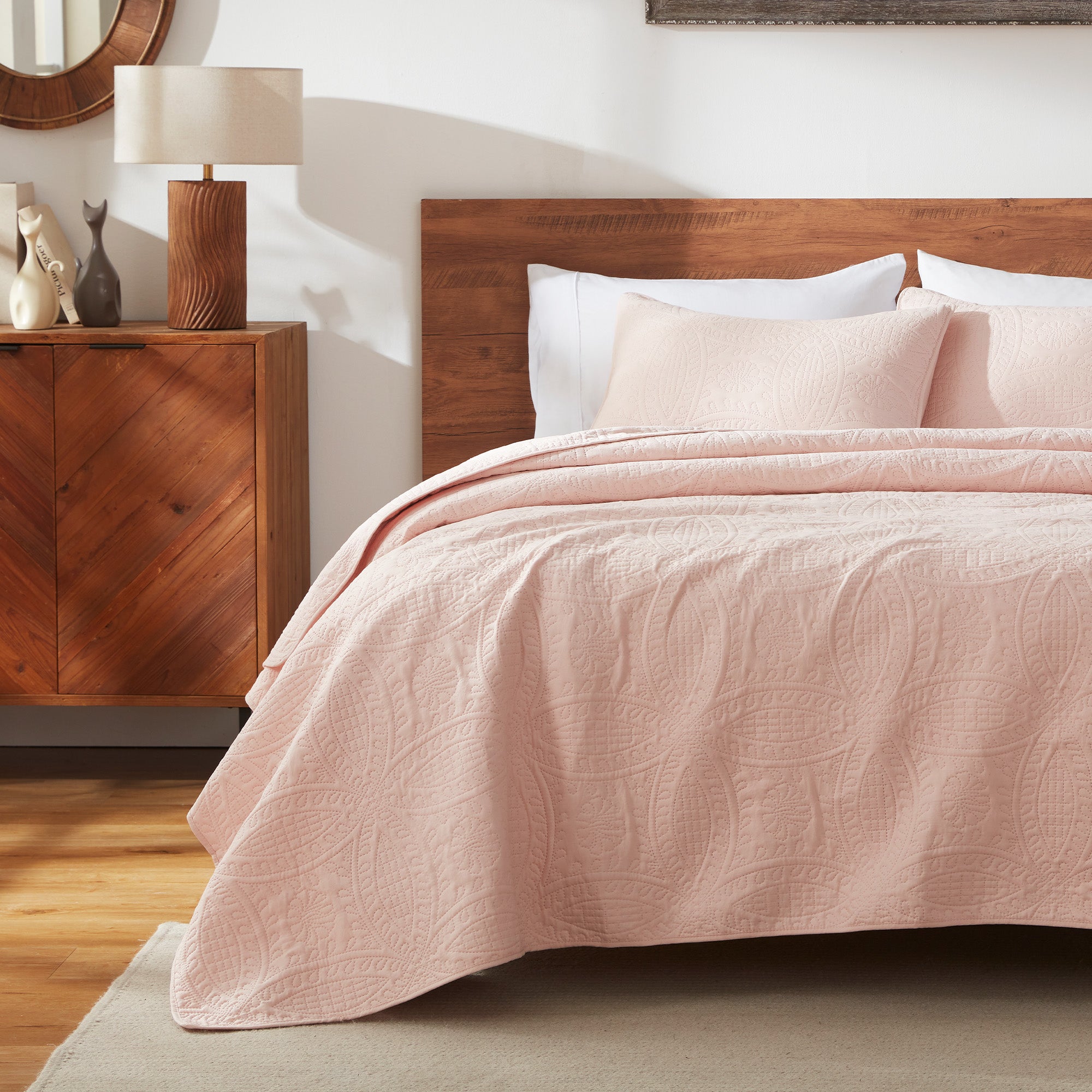 Sleep Zone Ultrasonic Medallion Quilt Set