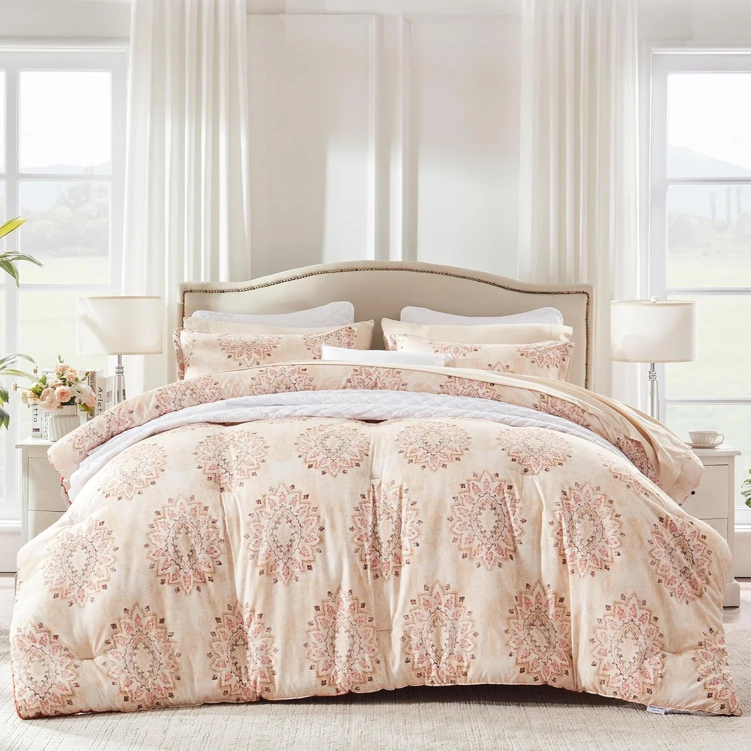Luxury Craftsmanship Comforter Set
