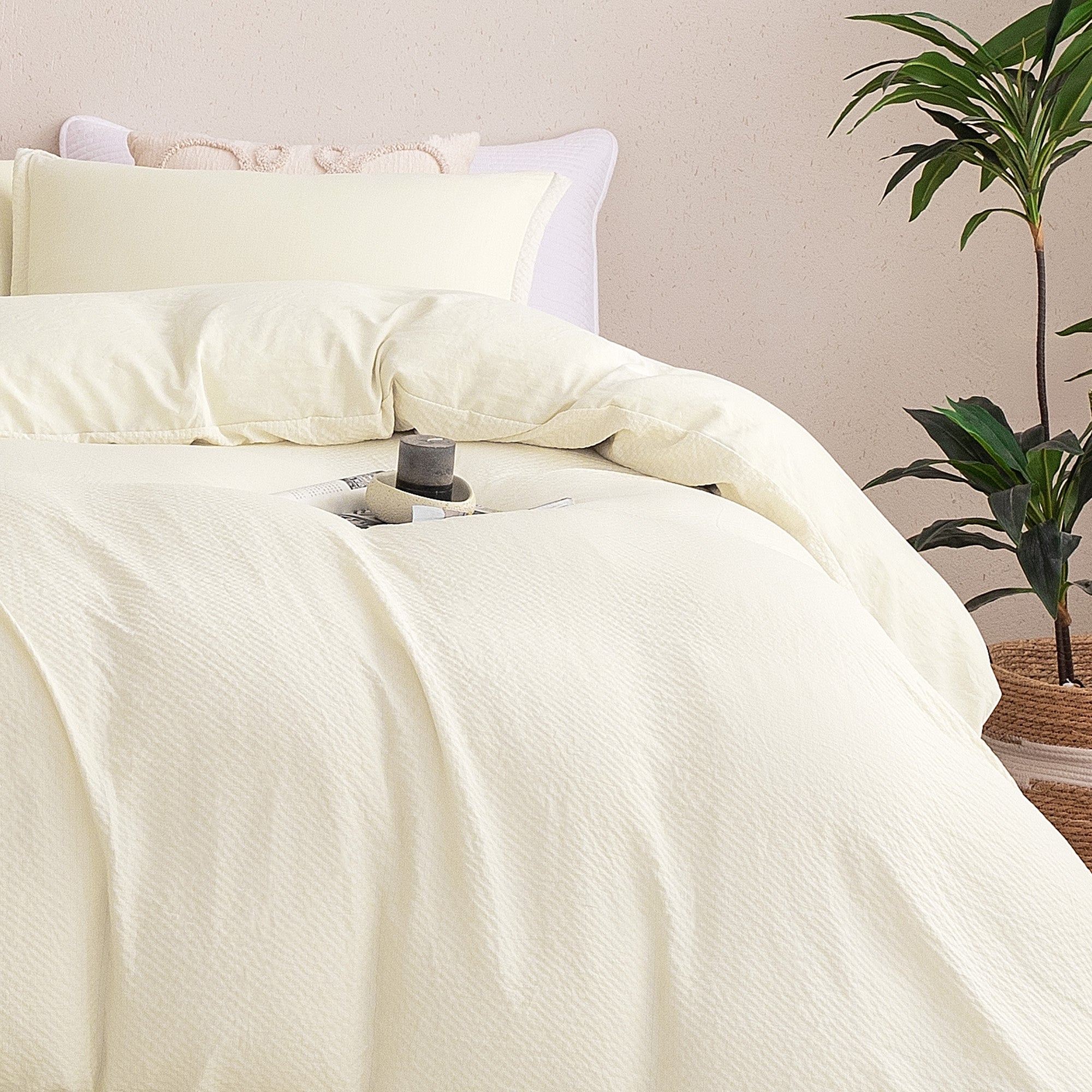 Seersucker Ruffled Duvet Cover Set, Soft Breathable Bedding Set