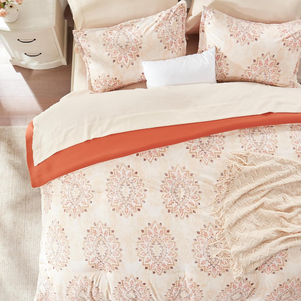 Luxury Craftsmanship Comforter Set