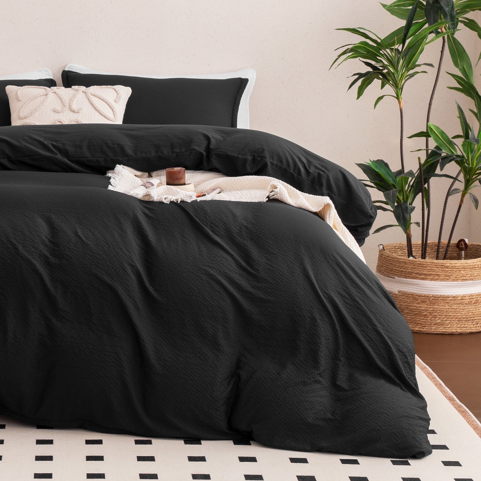 Seersucker Ruffled Duvet Cover Set, Soft Breathable Bedding Set