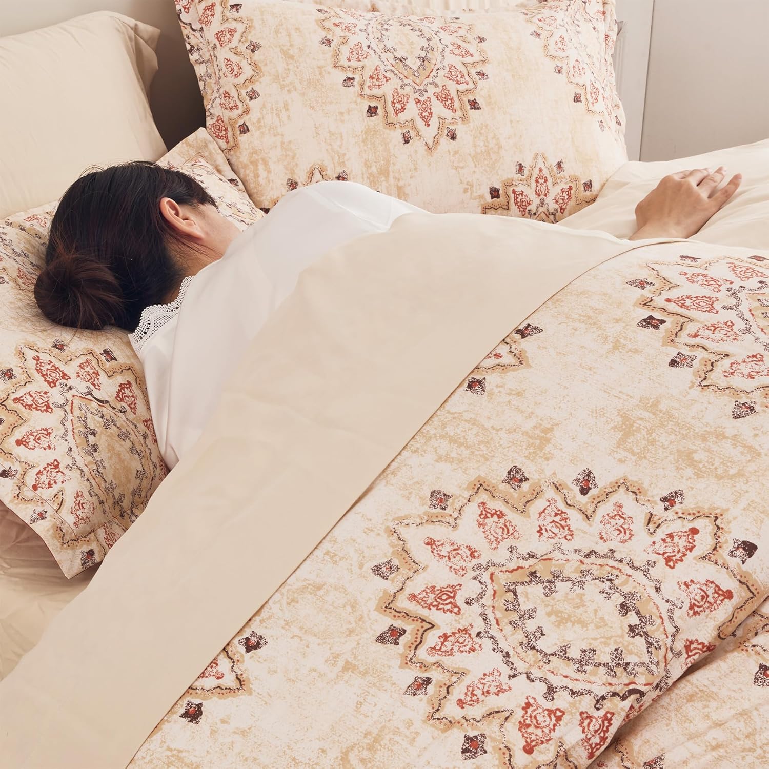 Luxury Craftsmanship Comforter Set