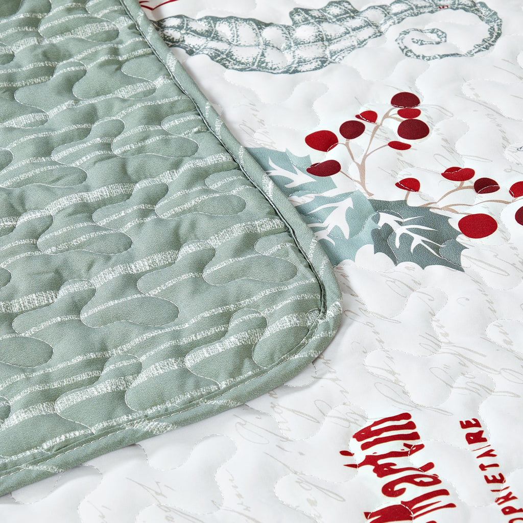 Christmas Style Lightweight Microfiber Quilt Set, Soft & Breathable Bedspread, All Season Use, Machine Washable