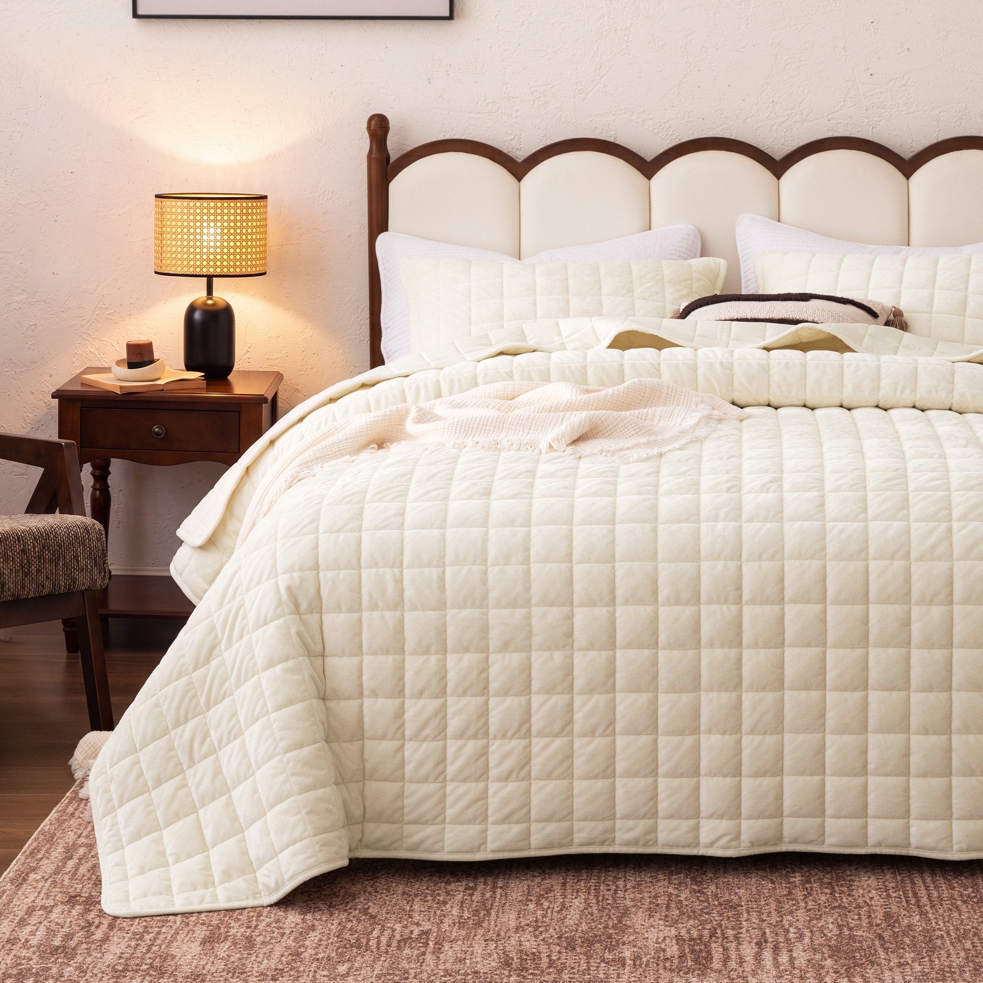 Sleep Zone Velvet Quilt Set,  Plush Velvet 3 Piece Quilt Bed Set with 2 Pillow Shams